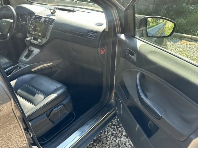 Сірий Форд Куга, об'ємом двигуна 2.5 л та пробігом 61 тис. км за 11500 $, фото 14 на Automoto.ua