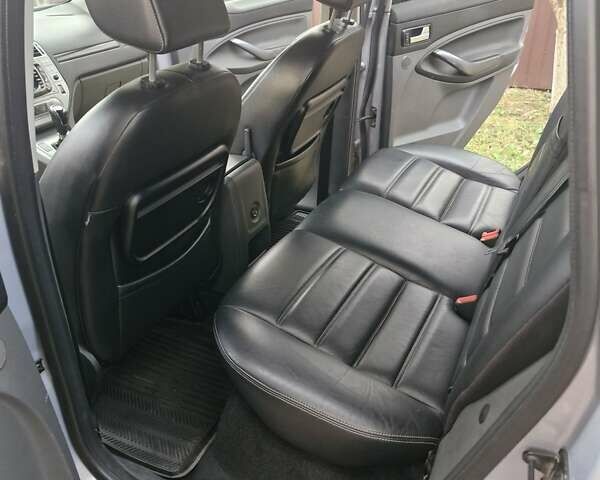 Сірий Форд Куга, об'ємом двигуна 2 л та пробігом 301 тис. км за 10800 $, фото 10 на Automoto.ua