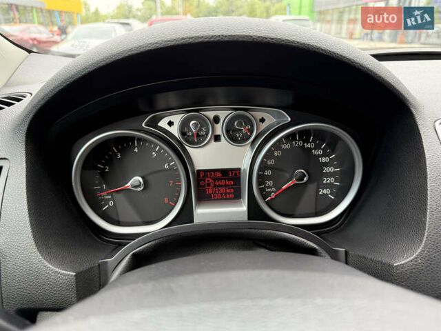 Сірий Форд Куга, об'ємом двигуна 2.52 л та пробігом 187 тис. км за 11800 $, фото 21 на Automoto.ua