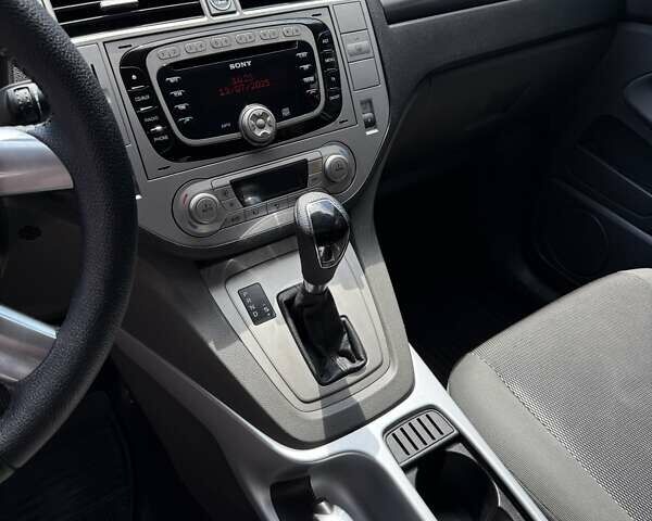 Сірий Форд Куга, об'ємом двигуна 2 л та пробігом 176 тис. км за 11500 $, фото 24 на Automoto.ua