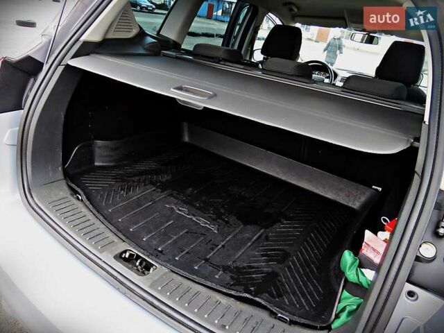 Сірий Форд Куга, об'ємом двигуна 2 л та пробігом 218 тис. км за 9600 $, фото 14 на Automoto.ua