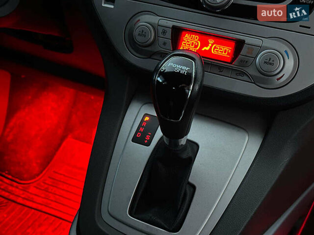 Сірий Форд Куга, об'ємом двигуна 2 л та пробігом 108 тис. км за 12990 $, фото 22 на Automoto.ua