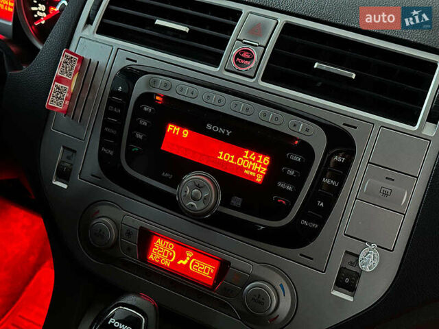 Сірий Форд Куга, об'ємом двигуна 2 л та пробігом 108 тис. км за 12990 $, фото 23 на Automoto.ua