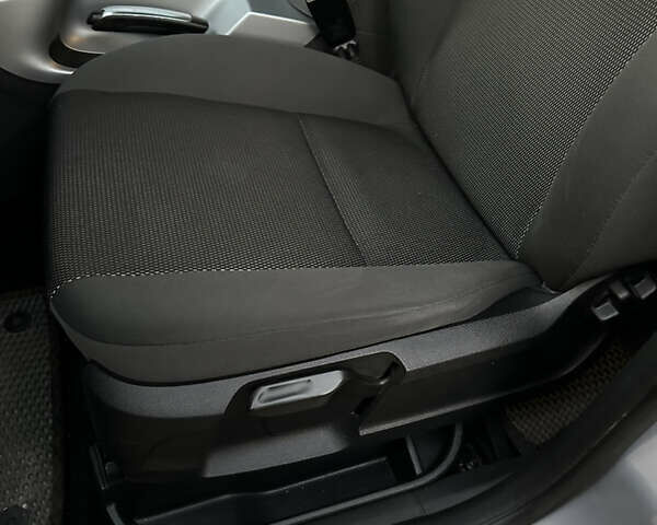 Серый Форд Куга, объемом двигателя 2 л и пробегом 134 тыс. км за 11500 $, фото 17 на Automoto.ua