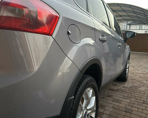 Серый Форд Куга, объемом двигателя 2 л и пробегом 134 тыс. км за 11500 $, фото 15 на Automoto.ua