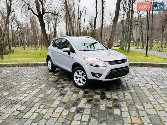 Серый Форд Куга, объемом двигателя 2 л и пробегом 235 тыс. км за 12700 $, фото 16 на Automoto.ua