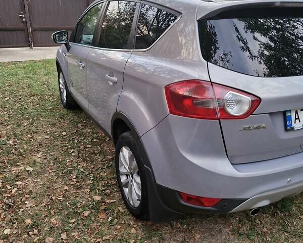 Сірий Форд Куга, об'ємом двигуна 2 л та пробігом 301 тис. км за 10800 $, фото 4 на Automoto.ua