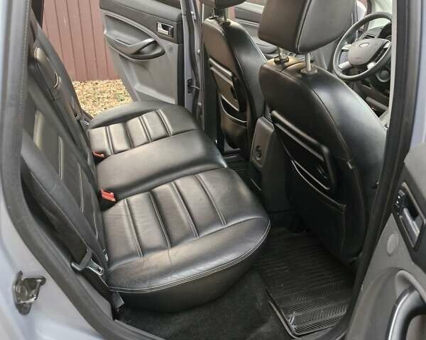 Сірий Форд Куга, об'ємом двигуна 2 л та пробігом 301 тис. км за 10800 $, фото 9 на Automoto.ua