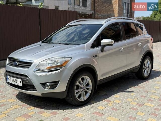 Сірий Форд Куга, об'ємом двигуна 2 л та пробігом 176 тис. км за 11500 $, фото 2 на Automoto.ua