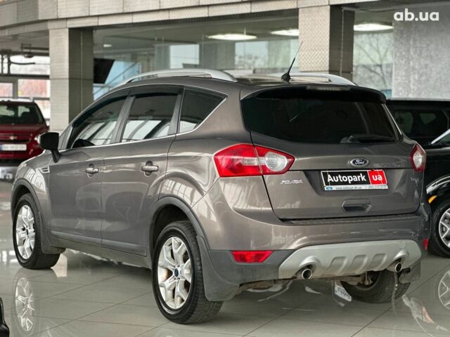 Серый Форд Куга, объемом двигателя 2 л и пробегом 108 тыс. км за 12990 $, фото 5 на Automoto.ua