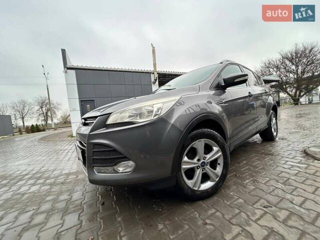 Серый Форд Куга, объемом двигателя 1.6 л и пробегом 248 тыс. км за 10500 $, фото 1 на Automoto.ua