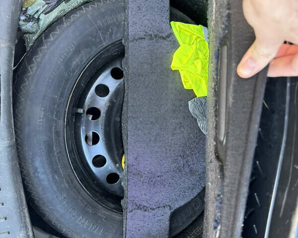 Сірий Форд Куга, об'ємом двигуна 2 л та пробігом 199 тис. км за 11000 $, фото 15 на Automoto.ua