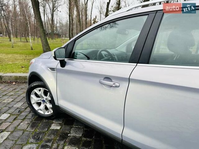 Серый Форд Куга, объемом двигателя 2 л и пробегом 235 тыс. км за 12700 $, фото 54 на Automoto.ua