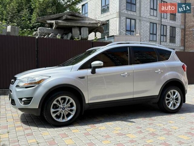 Сірий Форд Куга, об'ємом двигуна 2 л та пробігом 176 тис. км за 11500 $, фото 3 на Automoto.ua
