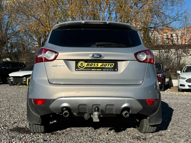 Серый Форд Куга, объемом двигателя 2 л и пробегом 100 тыс. км за 12650 $, фото 4 на Automoto.ua