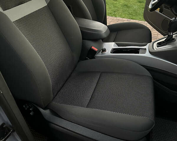 Серый Форд Куга, объемом двигателя 2 л и пробегом 134 тыс. км за 11500 $, фото 24 на Automoto.ua