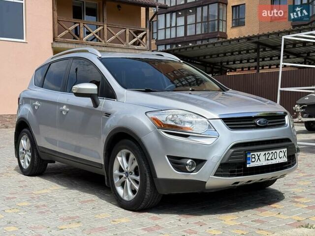 Сірий Форд Куга, об'ємом двигуна 2 л та пробігом 176 тис. км за 11500 $, фото 16 на Automoto.ua