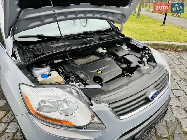 Серый Форд Куга, объемом двигателя 2 л и пробегом 235 тыс. км за 12700 $, фото 29 на Automoto.ua