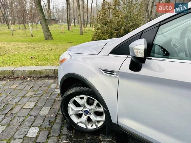 Серый Форд Куга, объемом двигателя 2 л и пробегом 235 тыс. км за 12700 $, фото 55 на Automoto.ua