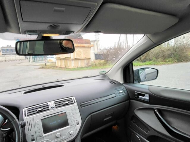 Серый Форд Куга, объемом двигателя 2 л и пробегом 202 тыс. км за 6298 $, фото 8 на Automoto.ua