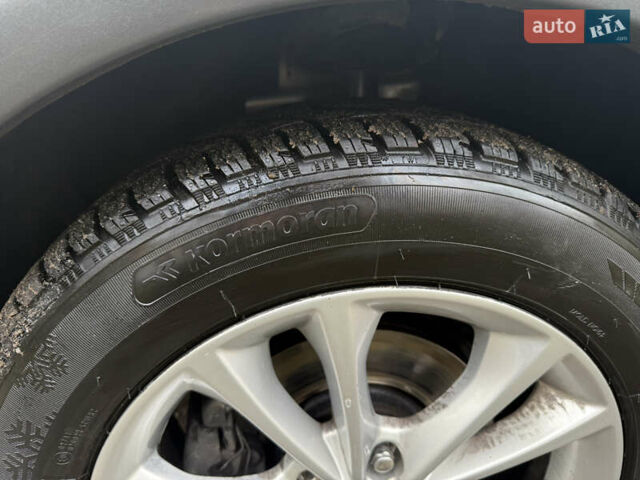 Серый Форд Куга, объемом двигателя 2 л и пробегом 184 тыс. км за 9500 $, фото 10 на Automoto.ua