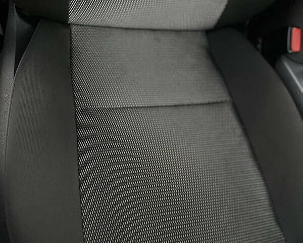 Серый Форд Куга, объемом двигателя 2 л и пробегом 134 тыс. км за 11500 $, фото 26 на Automoto.ua