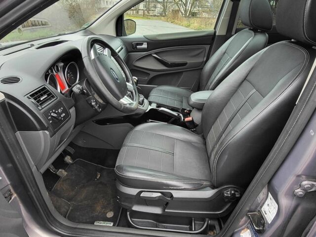 Серый Форд Куга, объемом двигателя 2 л и пробегом 202 тыс. км за 6298 $, фото 11 на Automoto.ua