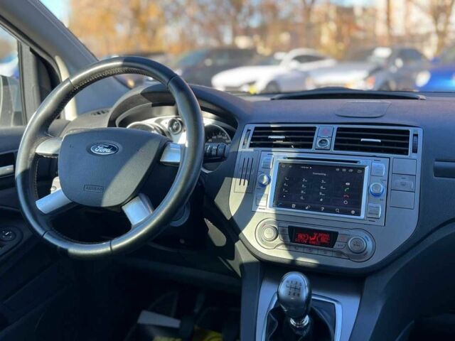 Серый Форд Куга, объемом двигателя 2 л и пробегом 100 тыс. км за 12650 $, фото 15 на Automoto.ua