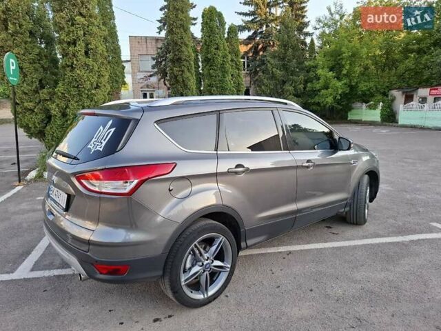 Серый Форд Куга, объемом двигателя 2 л и пробегом 221 тыс. км за 13100 $, фото 2 на Automoto.ua