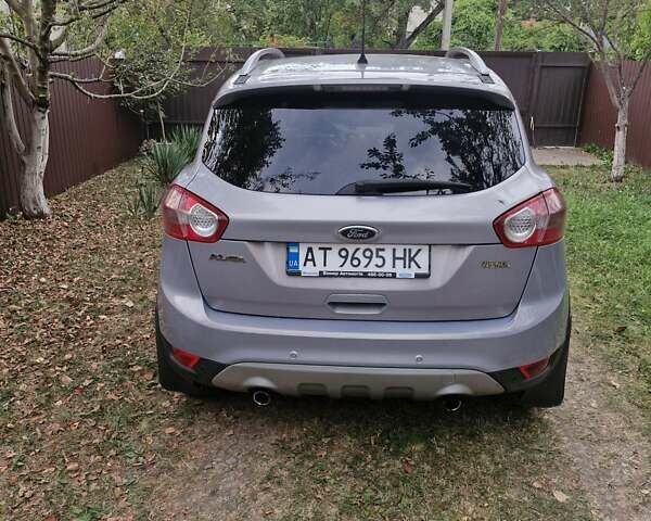 Сірий Форд Куга, об'ємом двигуна 2 л та пробігом 301 тис. км за 10800 $, фото 3 на Automoto.ua