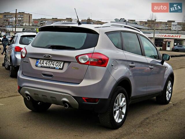 Сірий Форд Куга, об'ємом двигуна 2 л та пробігом 218 тис. км за 9600 $, фото 2 на Automoto.ua