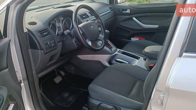 Серый Форд Куга, объемом двигателя 2 л и пробегом 213 тыс. км за 9500 $, фото 3 на Automoto.ua