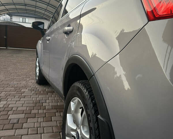 Серый Форд Куга, объемом двигателя 2 л и пробегом 134 тыс. км за 11500 $, фото 14 на Automoto.ua