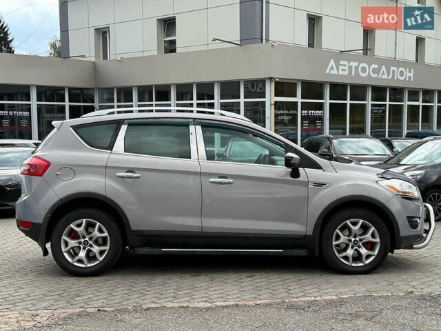 Серый Форд Куга, объемом двигателя 2.52 л и пробегом 167 тыс. км за 10999 $, фото 3 на Automoto.ua