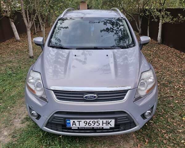 Сірий Форд Куга, об'ємом двигуна 2 л та пробігом 301 тис. км за 10800 $, фото 2 на Automoto.ua