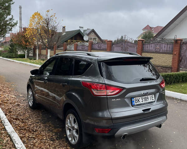 Серый Форд Куга, объемом двигателя 2 л и пробегом 209 тыс. км за 11700 $, фото 2 на Automoto.ua