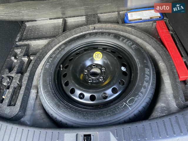 Форд Куга 2013 в Монастырище на Automoto.ua Серый Форд Куга, объемом двигателя 2 л и пробегом 239 тыс. км за 12200 $, фото 19 на Automoto.ua