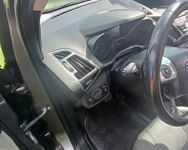 Серый Форд Куга, объемом двигателя 2 л и пробегом 207 тыс. км за 13500 $, фото 16 на Automoto.ua