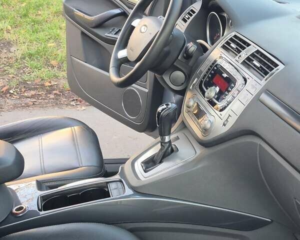 Сірий Форд Куга, об'ємом двигуна 2 л та пробігом 185 тис. км за 10500 $, фото 30 на Automoto.ua