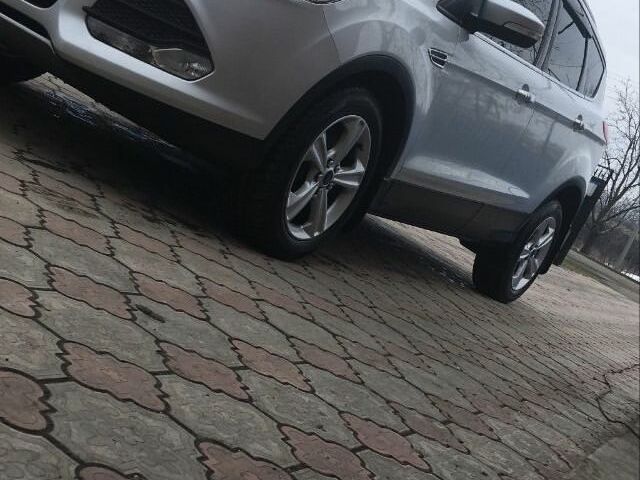 Сірий Форд Куга, об'ємом двигуна 2 л та пробігом 120 тис. км за 12000 $, фото 7 на Automoto.ua