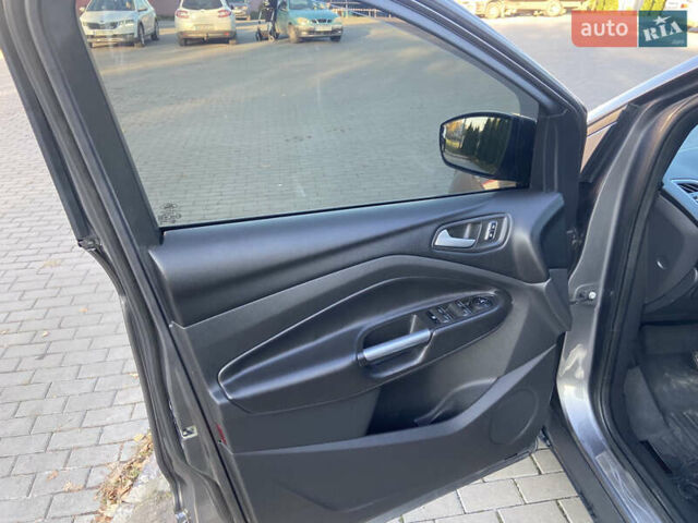 Форд Куга 2013 в Монастырище на Automoto.ua Серый Форд Куга, объемом двигателя 2 л и пробегом 239 тыс. км за 12200 $, фото 12 на Automoto.ua