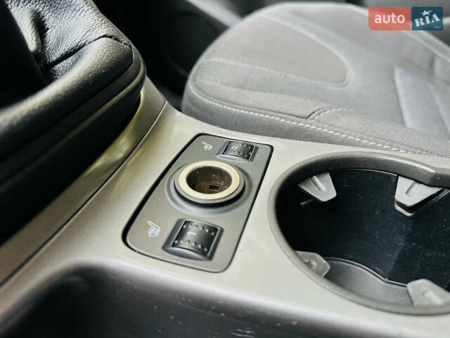 Серый Форд Куга, объемом двигателя 2 л и пробегом 187 тыс. км за 11500 $, фото 20 на Automoto.ua