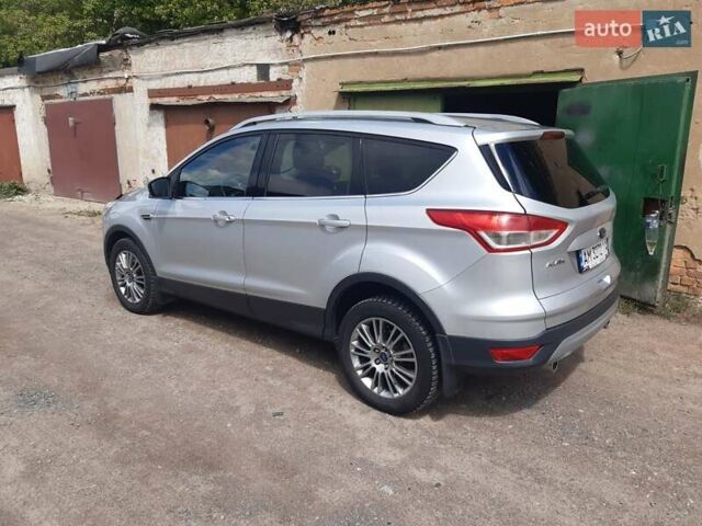 Серый Форд Куга, объемом двигателя 2 л и пробегом 230 тыс. км за 12100 $, фото 1 на Automoto.ua