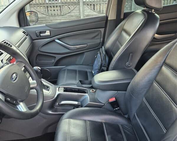 Сірий Форд Куга, об'ємом двигуна 2 л та пробігом 185 тис. км за 10500 $, фото 34 на Automoto.ua