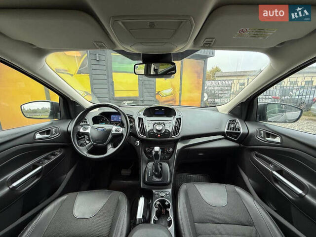Серый Форд Куга, объемом двигателя 2 л и пробегом 176 тыс. км за 14500 $, фото 4 на Automoto.ua