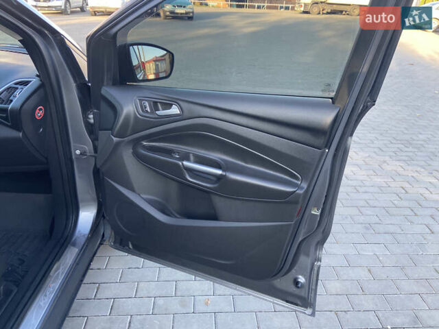 Форд Куга 2013 в Монастырище на Automoto.ua Серый Форд Куга, объемом двигателя 2 л и пробегом 239 тыс. км за 12200 $, фото 20 на Automoto.ua