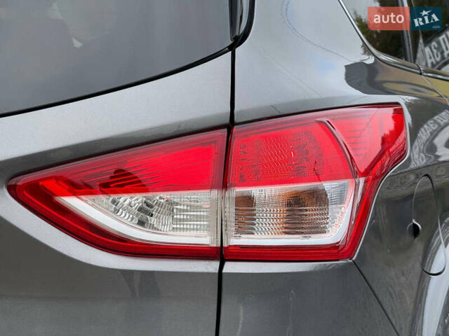 Серый Форд Куга, объемом двигателя 2 л и пробегом 176 тыс. км за 14500 $, фото 25 на Automoto.ua