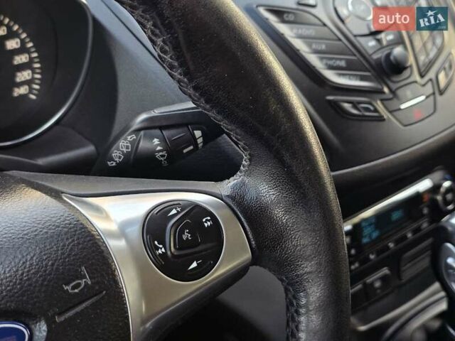 Форд Куга 2013 у Тернополі на Automoto.ua Сірий Форд Куга, об'ємом двигуна 2 л та пробігом 211 тис. км за 9999 $, фото 43 на Automoto.ua