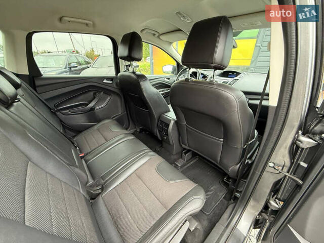 Сірий Форд Куга, об'ємом двигуна 2 л та пробігом 176 тис. км за 14500 $, фото 37 на Automoto.ua