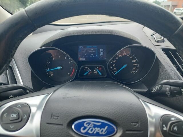 Серый Форд Куга, объемом двигателя 1.6 л и пробегом 176 тыс. км за 10500 $, фото 13 на Automoto.ua